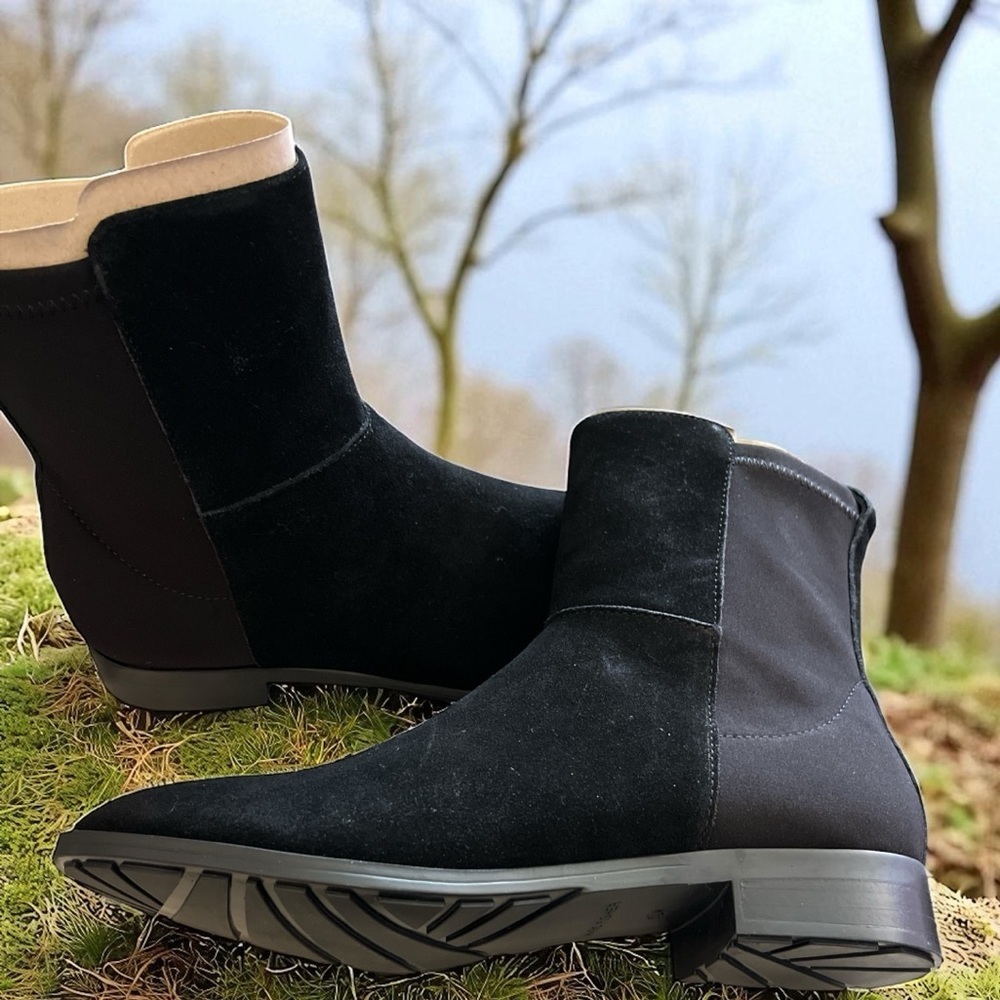 NIB ‼️Adorable Marc Fisher OKSANA Black Suede Zippered Ankle Boots